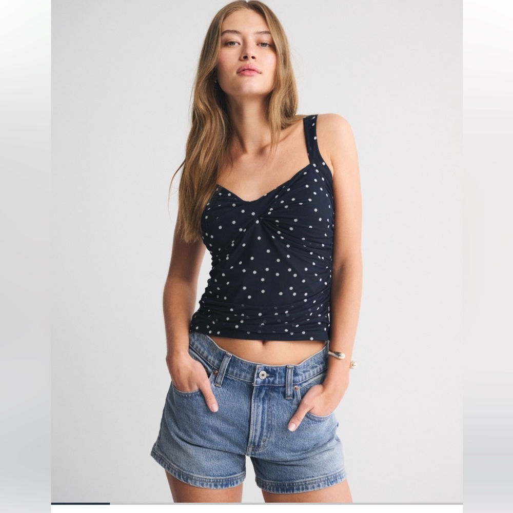 Abercrombie & Fitch The Mom Short